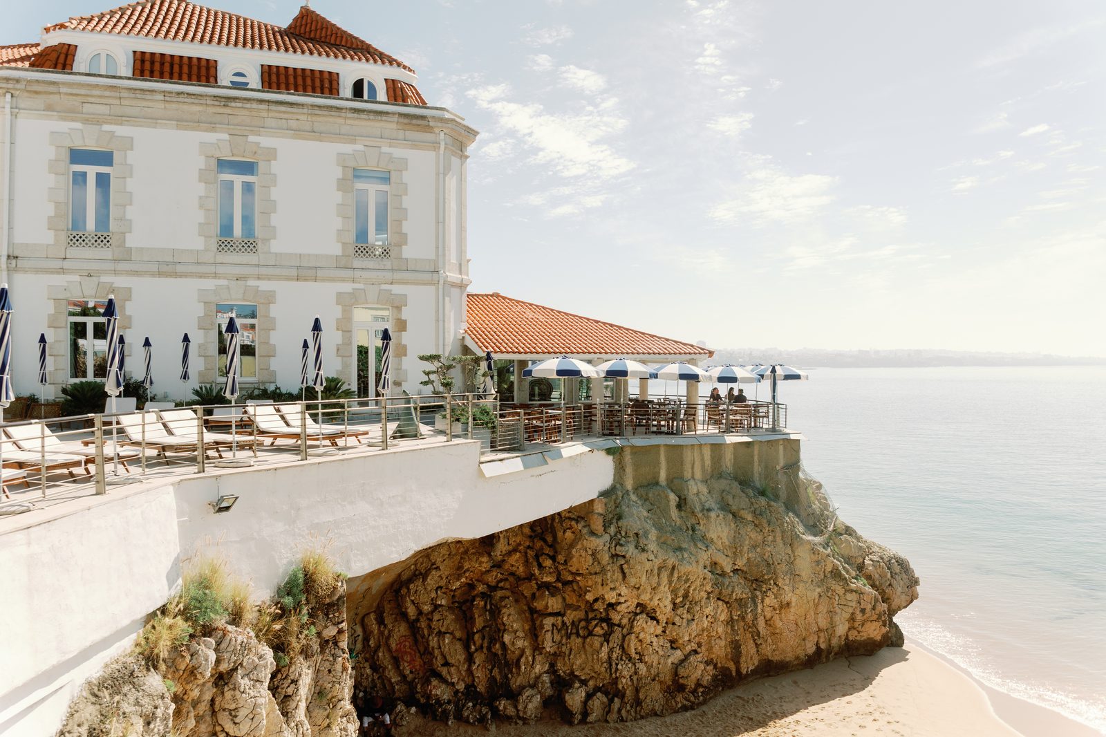 Albatroz Hotel terrace perched above the cliffside